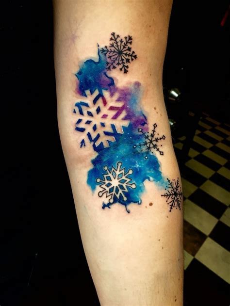 Pin By Sarah Depriest On Tattoos Snow Flake Tattoo Japanese Tattoo