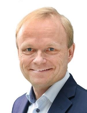 On march 2, 2020, nokia appointed lundmark as the new president and ceo of nokia to replace rajeev suri from september 1, 2020. Pekka Lundmark - ERT