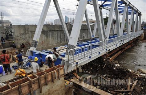 Proyek Rel Ganda Kereta Api Bandara Foto Tribunnews Com