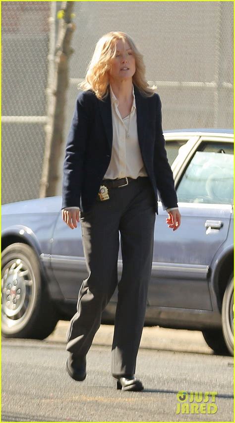 Julianne Moore Completely Transforms Into A Police Officer For Freeheld Photo 3213977
