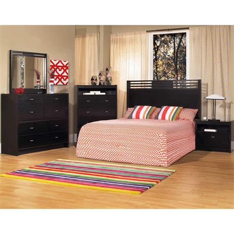 5 reasons to rent home sets. Rent to Own IdeaItalia 10-Piece Bally Queen Bedroom Set w ...