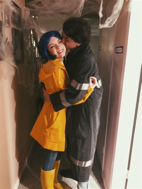 Coraline And Wybie Halloween Costume Couples Halloween Outfits Cute