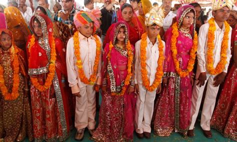 نصف سے زائد جنوبی ایشائی لڑکیوں کی شادی کم عمری میں World Dawn News