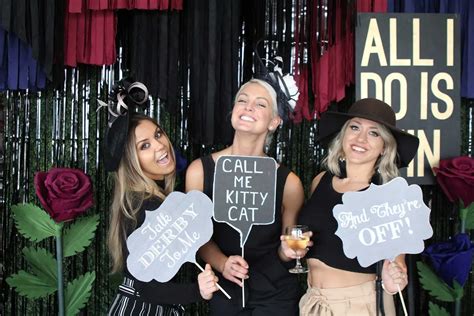 7 Creative Photo Booth Ideas For Your Party Edm Chicago