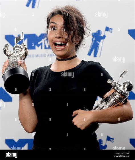 Alessia Cara Winner Of Best Dance For Stay Appears Backstage During