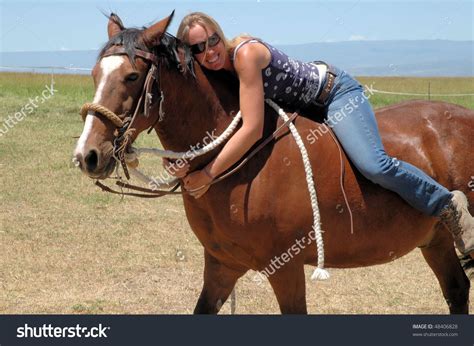 Pin On Bareback Horsewoman