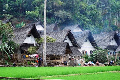 Masyarakat Kampung Naga Menjaga Warisan Leluhur Itu Penting Ini