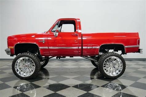 Classic Vintage Square Body K10 Lift American Force Wheels Classic