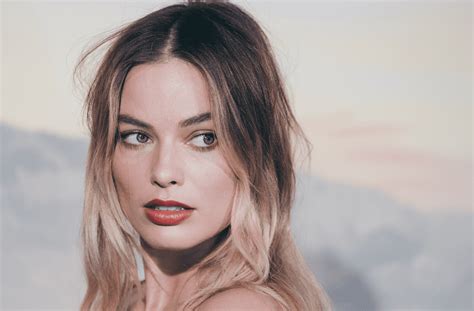 Margot Robbie Reveals The Strangest Place Shes Had Sex Aol