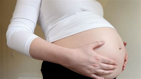 Risk Of Stillbirth Doubles When Pregnant Women Sleep On Back Itv News
