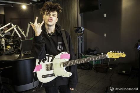 Yungblud In 2022 Concert Photography Band Photography Dominic Harrison