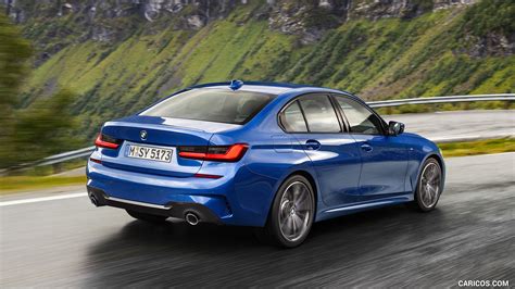 The sticker doesn't include the $995 shipping fee. 2019 BMW 3 Series - Rear Three-Quarter | HD Wallpaper #12