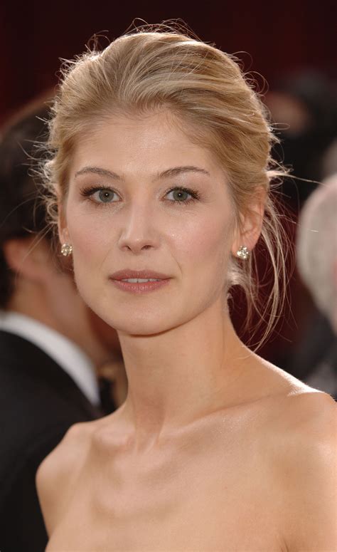 Rosamund Pike I Know Her From Pride And Prejudice And Jack Reacher She