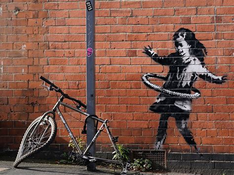 Banksy Auteur De La Fille Au Hula Hoop De Nottingham Maxitendance
