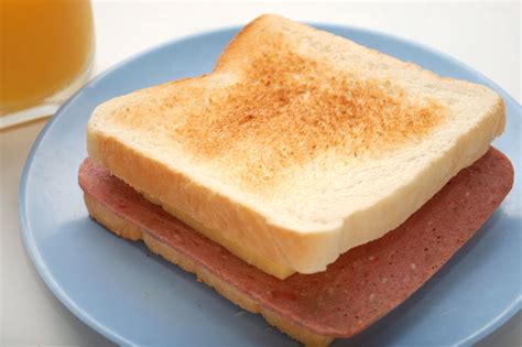 Maybe you would like to learn more about one of these? How to Make a Toasted Ham and Cheese Sandwich: 5 Steps