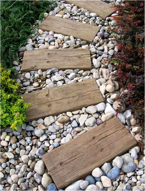 10 Cool Garden Walkway And Stepping Stone Combos