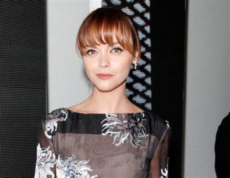 Christina Ricci Espera Su Primer Hijo Junto A Su Marido James Heerdegen