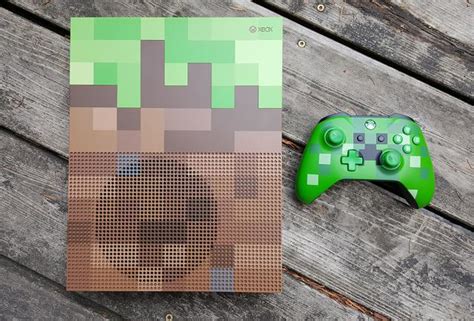 Unboxing The Limited Edition Minecraft Xbox One S Bundle