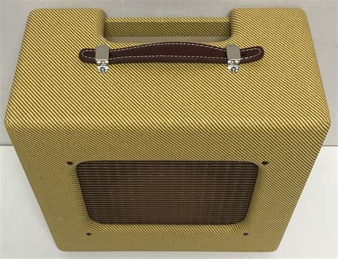 Tweed champ® style 1x8 narrow panel combo cabinet. Narrow Panel Tweed Champ TV Front® Guitar Combo Cabinet
