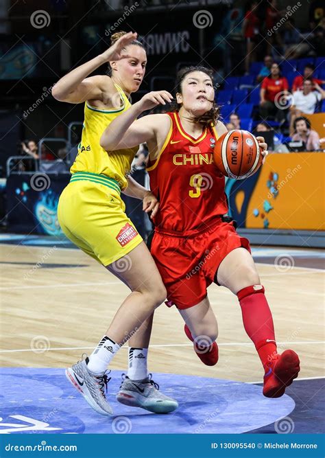 China Basketball Player Li Meng In Action During Basketball Match