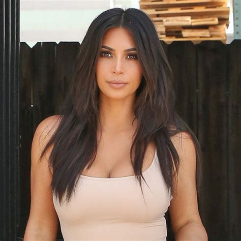 How Kim Kardashian Styles Her Short Hair