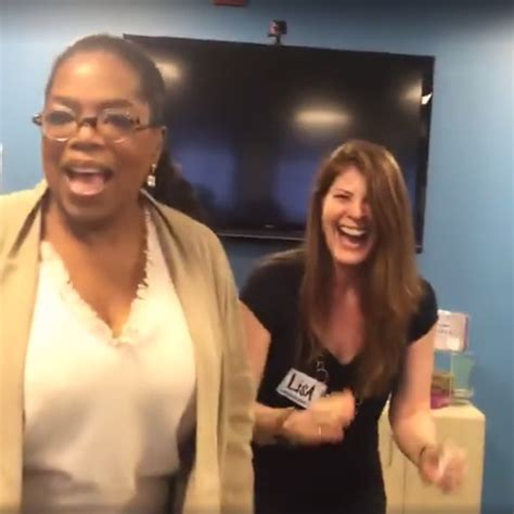 Oprah Winfrey Makes Surprise Appearance At Her First Weight Watchers Meeting E News