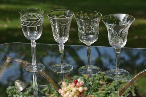 Vintage Etched Wine Glasses Set Of 4 Set Of 4 Mis Matched Etched Wine Glasses Wine Glass