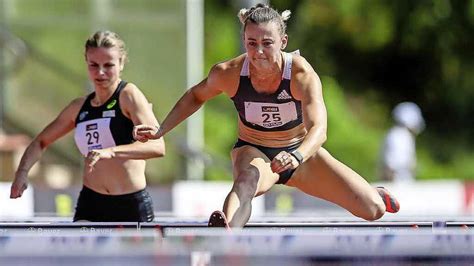 Nadine visser has made her comeback on the athletics track after almost two months. Nadine Visser wint ook 100 meter horden in Leverkusen ...