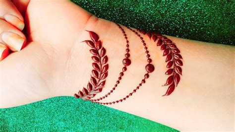 New Year Special Bracelet Mehndi Design For Front Hand Beautiful