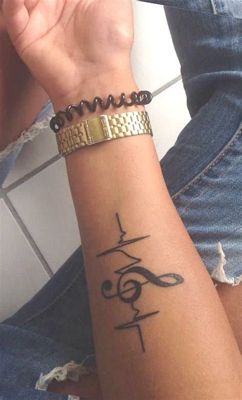 In most cases like this, this tattoo would represent someone who is a lead singer or loves singing. 150+ Meaningful Treble Clef Tattoo Designs for Music Lovers (2020)