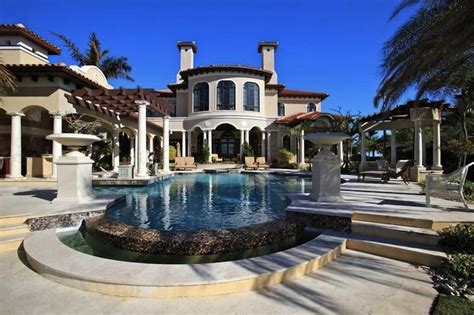 This Breathtaking Villa Florentine In Bahamas Is Listed For 215 Mi