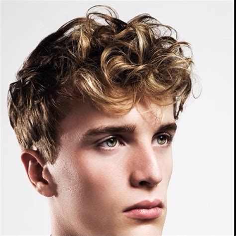 Strawberry blonde hair is another gorgeous hair color for guys. 30 Spectacular Men's Hair Color Ideas To Try This Season ...