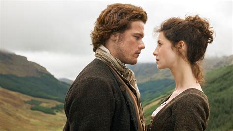 Outlander Tv Caitriona Balfe Sam Heughan Hd Wallpapers Desktop And Mobile Images And Photos