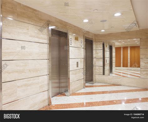 Modern Lift Lobby Design