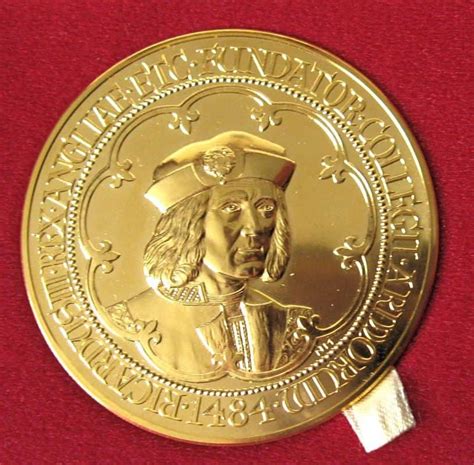British 1984 Royal Mint College Of Arms Quincentenary Gold Plated Medal