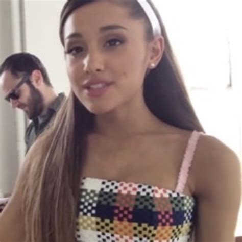 ariana grande aesthetic on Tumblr Grande yet she so petite: