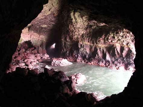 Largest Sea Cave In The Us Oregon Coast Its So Rad Want To Go Back