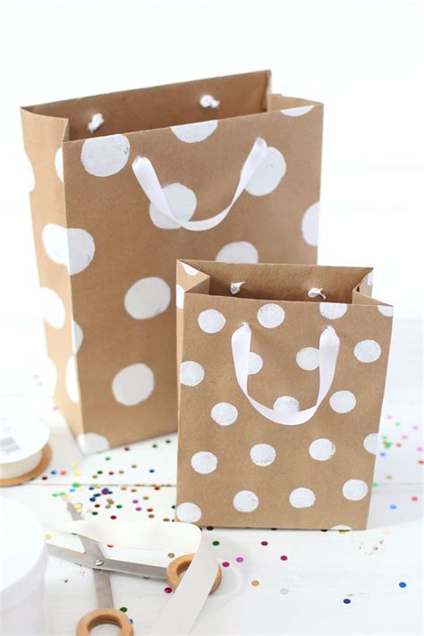 How To Make Professional Looking Gift Bags Gift Bags Diy Paper Gifts