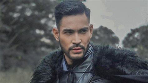 Robby caesar titian surya purba adalah seorang pembawa acara dan aktor berkebangsaan indonesia. Beredar Konten Hoax Sebut Dirinya Meninggal, Robby Purba ...