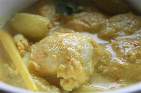 Kali ni resepi ringkas masak lemak ciliapi telur ayam daripada masak apa kita kalau anda tukar telur itik ke telur burung. Masak Lemak Telur Itik Dengan Belimbing Buluh - Azie Kitchen