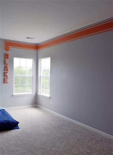 Are you thinking about painting your living room but don't want to go with the same, boring solid walls of solid color? Boy's Room Painting Idea - Craving some Creativity