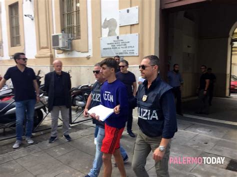 E' arrivata la nuova app ufficiale di palermotoday! Rapine in gioielleria, l'uscita degli arrestati