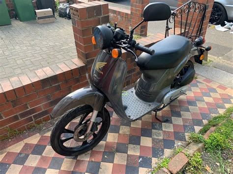 Honda Sky Sgx50 Scooter Moped Motorcycle 49cc Excellent Condition In