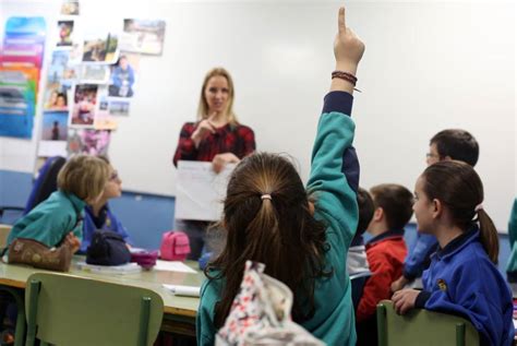 ¡disfruta juegos multijugador en línea! Si un profesor no conecta con sus alumnos, ¿es un mal ...
