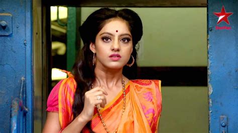 Diya Aur Baati Hum Watch Episode 13 Sandhya Is Missing On Disney