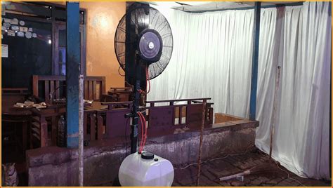 Kipas yang dapat anda andalkan untuk kemana saja dalam udara panas dengan menggunakan baterai anda dapat menghemat listrik. Call : 0822-6002-2475 Sewa Kipas Angin Air | Sewa kipas ...