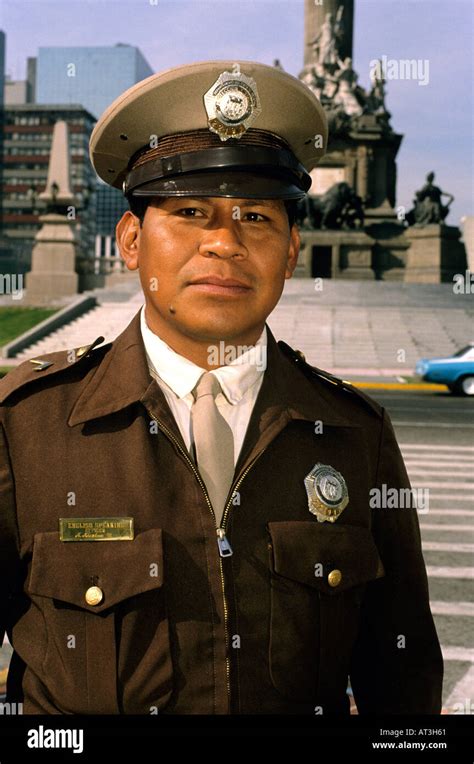 A Police Officer In Mexico City Mexico Stock Photo Alamy