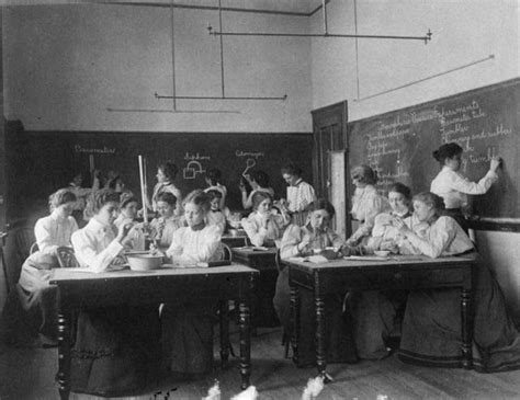 Here S What School Classrooms Looked Like From The Late 19th Century ~ Vintage Everyday Normal