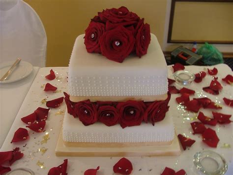 Won't go wrong with choosing theses cakes. 2 Tier Wedding Cakes - Bespoke wedding cakes Lancashire ...