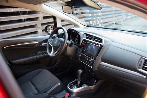 We did not find results for: 012-2016-Honda-Jazz-1.3-i-VTEC-CVT-Elegance-test-drive ...